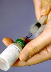 Tiêm vắc-xin Vaxigrip có ngừa được cúm gia cầm?