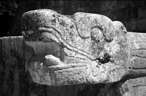Di tích thần kỳ Mayas