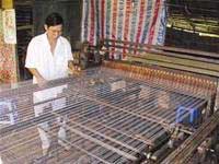 Nhà nông thất bát trở thành nhà sáng chế máy dệt