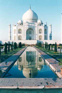 Taj Mahal – Viên ngọc châu của đền đài Ấn Độ