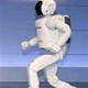 Người máy Asimo sẵn sàng để làm việc