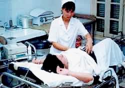 Nên làm siêu âm màu hay trắng đen?