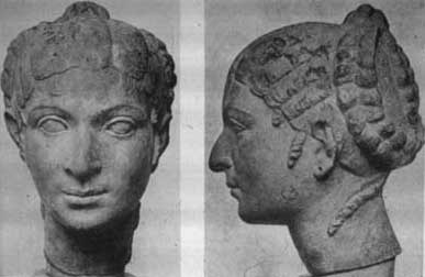 Cleopatra và các kiểu tóc huyền bí