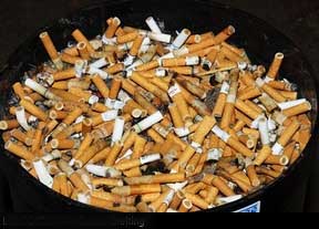 Hút thuốc lá độc hại dưới mọi hình thức