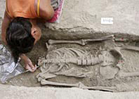 Phát hiện bộ xương phụ nữ tiền sử tại thành Rome