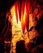 Phát hiện hang động cổ nhất thế giới