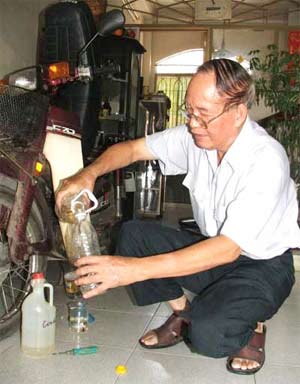 Xăng tự chế, giá dưới 8.000 đồng/lít… Một sáng chế mới?