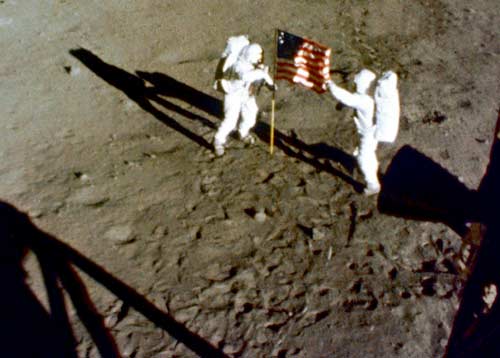 NASA làm mất cuốn phim Apollo đổ bộ Mặt trăng