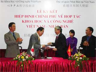 Hợp tác khoa học-công nghệ Việt-Nhật