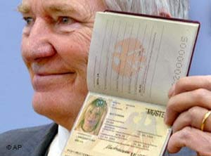 Bồ Đào Nha phát hành hộ chiếu sinh trắc học