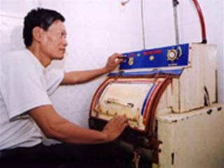 Người Việt đầu tiên sáng chế máy giặt