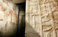 Phát hiện 3 lăng mộ cổ Ai Cập nhờ trộm