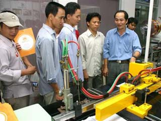 Kỹ sư Kiệt và những chiếc máy CNC