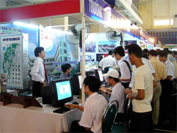 2010: 100% công sở, trường học tại Đà Nẵng có Internet