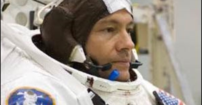 NASA phát tín hiệu truyền hình tần số cao HDTV từ trạm không gian quốc tế