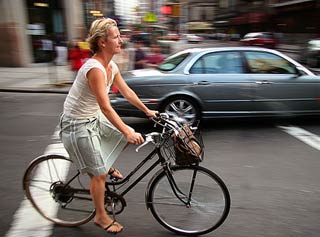Đạp xe khiến phụ nữ giảm nhạy cảm ở vùng kín