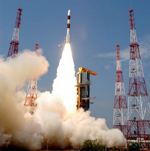 Indonesia phóng vệ tinh tự tạo đầu tiên