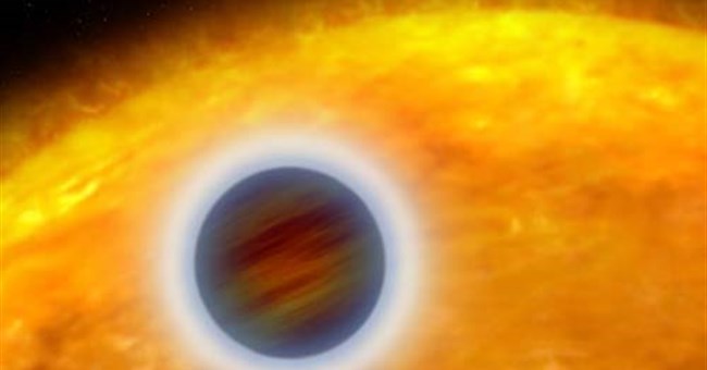 Kính viễn vọng Hubble quan sát một khí quyển nóng bỏng