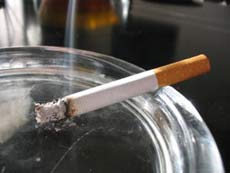Nhiễm độc thuốc lá thụ động tăng nguy cơ ung thư phổi