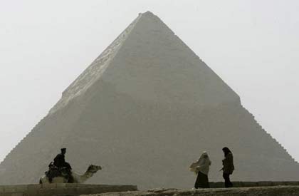 Kim tự tháp xây từ các khối đá... giả!
