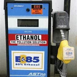 Xăng pha ethanol cũng giống xăng thường