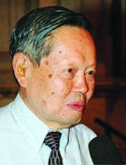 Trung Quốc: Thống soái trong ngành vật lý hạt