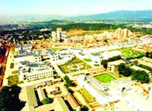 Trung Quốc: Thống soái trong ngành vật lý hạt