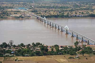 Trung Quốc, Lào, Thái xây cầu xuyên quốc gia