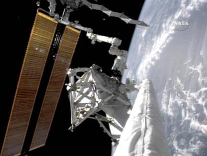 NASA phát hiện sự cố trên tàu Endeavour