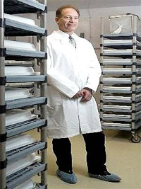 Bào chế vắc-xin ngừa sốt rét bắng… muỗi!