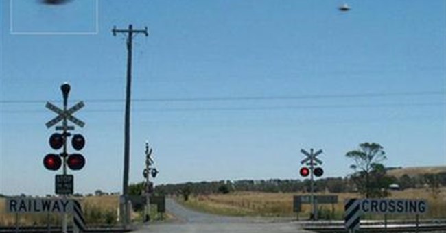 Đĩa bay nóng trở lại