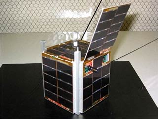 Công nghệ vũ trụ: Bắt đầu với vệ tinh pico nặng 1kg