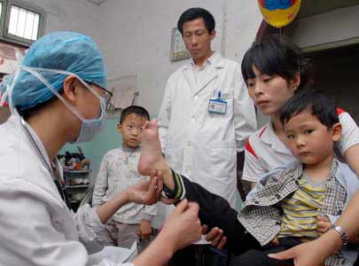 Châu Á quan ngại sự bùng phát bệnh chân tay miệng