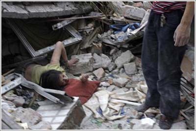Gần 10.000 người chết vì động đất ở Trung Quốc (*)