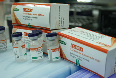 Tiêm mũi hai thử nghiệm vắc-xin H5N1 <i>“made in VN”</i>
