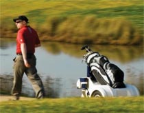 Robot tự động theo chân người chơi golf