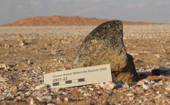 Tìm kiếm thiên thạch ở sa mạc của tiểu vương quốc Ô-man