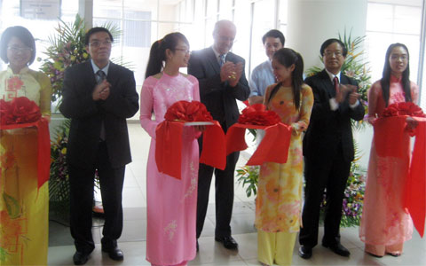 Trung tâm Công nghệ định vị vệ tinh đầu tiên tại Việt Nam