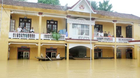 Chết, mất tích vì lũ tăng lên 66 người