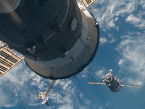 Tàu vũ trụ Liên hợp-M lắp ráp thành công với ISS