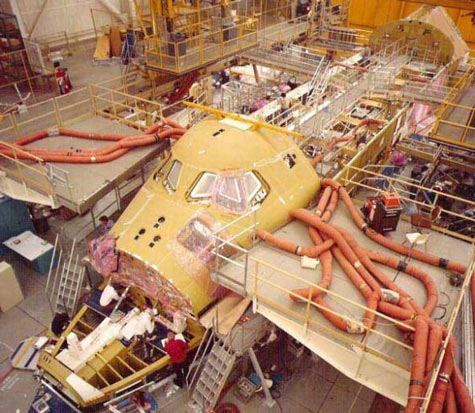 Khám phá nội thất 'khủng' của tàu Discovery