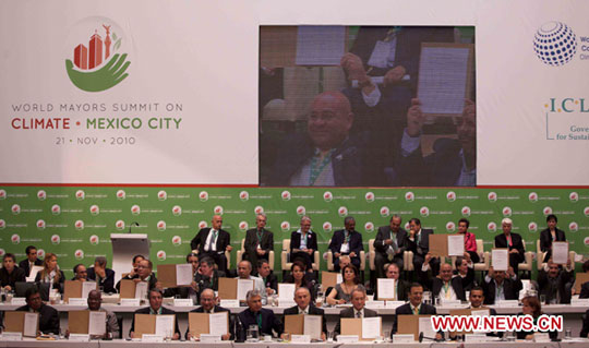 Thị trưởng 43 nước cam kết cắt giảm khí thải nhà kính