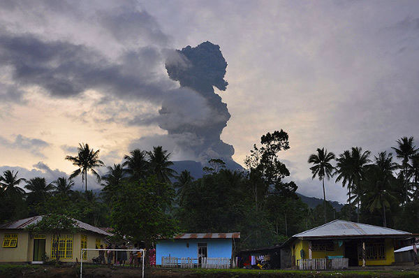 Indonesia: Nhiều núi lửa trong tình trạng báo động