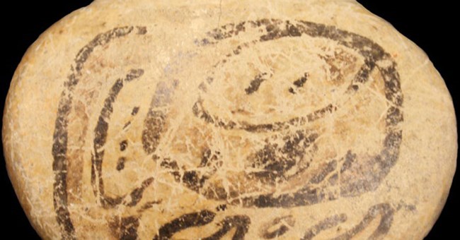 Người Maya cổ đại cũng hút thuốc 