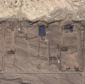 Trung Quốc xây dựng công trình bí ẩn giữa sa mạc 