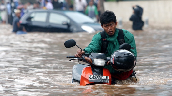 Indonesia: Mưa lớn làm hàng nghìn ngôi nhà bị ngập