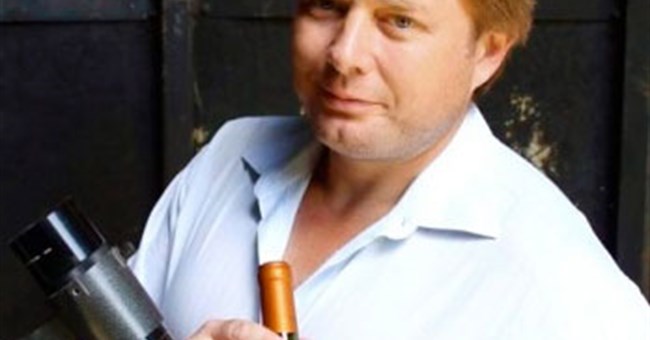 Rượu làm từ cục thiên thạch 4,5 triệu năm tuổi