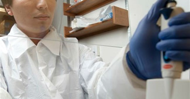 Đã tìm ra mẫu vắc-xin viêm gan C 