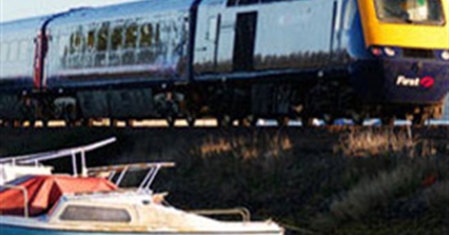 Tàu hỏa chạy pin có thể di chuyển 1000km 