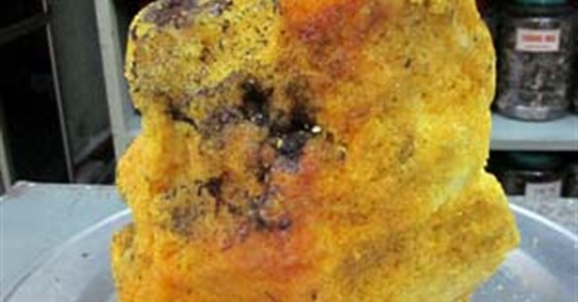 Mật ong cứng như đá không có gì lạ